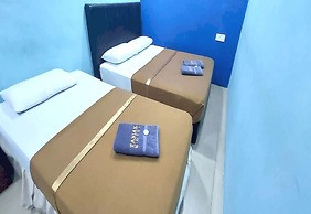 OYO 90937 Tanjak Hotel