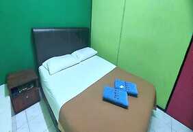 OYO 90937 Tanjak Hotel