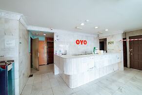 OYO 90208 Milion Inn