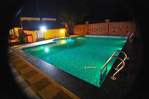 Hollywood Palace Resort