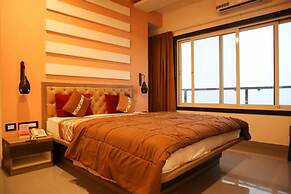 Hollywood Palace Resort