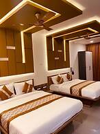 Hollywood Palace Resort