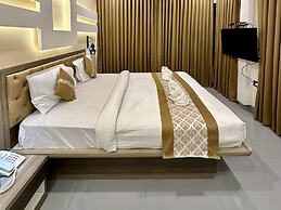 Hollywood Palace Resort