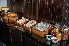 Thè HEM Hotel and Apartment