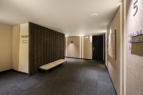 Thè HEM Hotel and Apartment