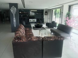 Panwa Beach Side Beachfront