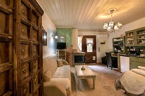 Lykovrisi guest house