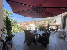 Lykovrisi guest house