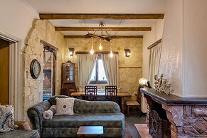 Lykovrisi guest house