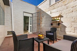 3729 Pio Apartment by Barbarhouse