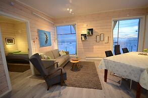 Ekker Island Arctic Lodge