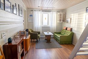 Ekker Island Arctic Lodge