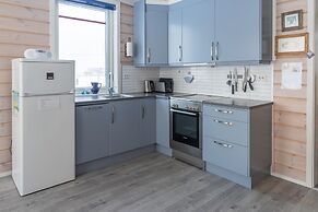 Ekker Island Arctic Lodge