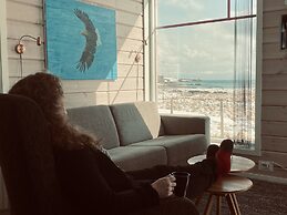 Ekker Island Arctic Lodge