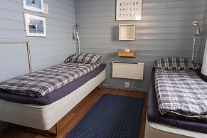 Ekker Island Arctic Lodge