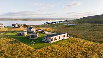 Ekker Island Arctic Lodge