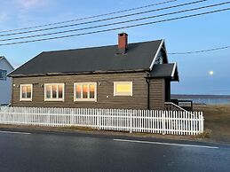 Ekker Island Arctic Lodge