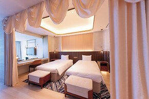 Hotel Springs Makuhari Premier