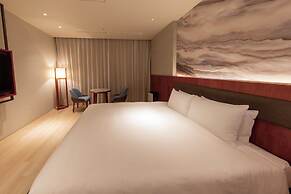 Hotel Springs Makuhari Premier