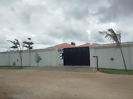Luxury 2 Bed Self Catering Apartment in Masvingo