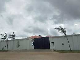 Luxury 2 Bed Self Catering Apartment in Masvingo