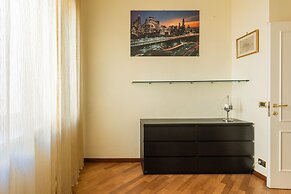 Family Elegant Apartment by Wonderful Italy