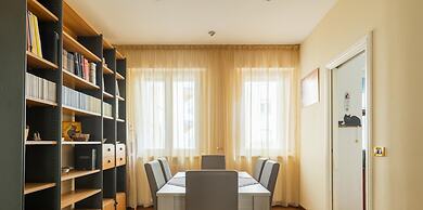 Family Elegant Apartment by Wonderful Italy