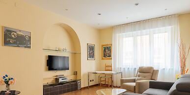 Family Elegant Apartment by Wonderful Italy