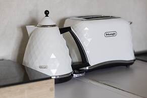 Żoliborz Modern 8th Floor by Renters