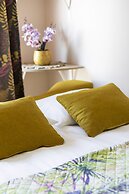 Żoliborz Modern 8th Floor by Renters