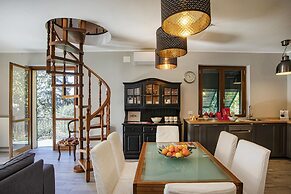 Seaview Apartment With Garden in Recco by Wonderful Italy