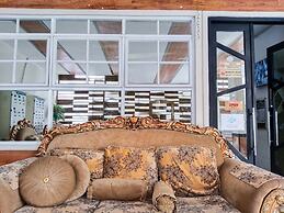 Yayah Guest House Syariah by Cocotel