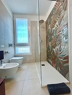 Golden Hour Retreat Lagoon View Villa With Pool