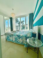 Golden Hour Retreat Lagoon View Villa With Pool