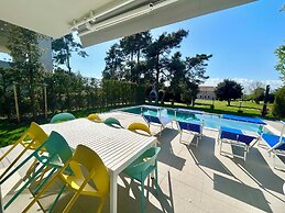 Golden Hour Retreat Lagoon View Villa With Pool