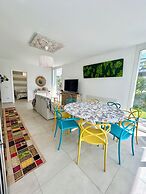 Golden Hour Retreat Lagoon View Villa With Pool