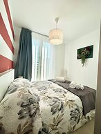 Golden Hour Retreat Lagoon View Villa With Pool