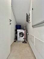 Golden Hour Retreat Lagoon View Villa With Pool