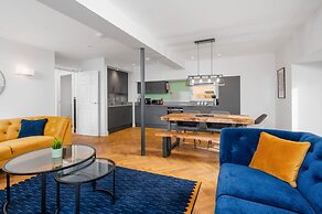 314 Reid's Corner - by Stay Dunfermline