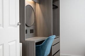 314 Reid's Corner - by Stay Dunfermline