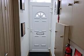 Surebillionaire Home Deluxe Queen Studio