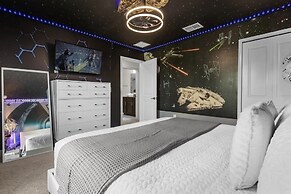 Champions Gate Oasis: Private Pool & Arcade Fun! 6 Bedroom Villa by Re