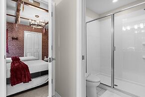 Champions Gate Oasis: Private Pool & Arcade Fun! 6 Bedroom Villa by Re