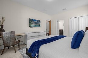 Champions Gate Oasis: Private Pool & Arcade Fun! 6 Bedroom Villa by Re