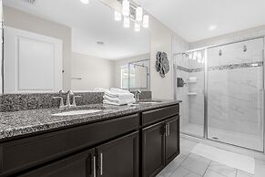 Champions Gate Oasis: Private Pool & Arcade Fun! 6 Bedroom Villa by Re
