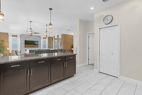 Champions Gate Oasis: Private Pool & Arcade Fun! 6 Bedroom Villa by Re