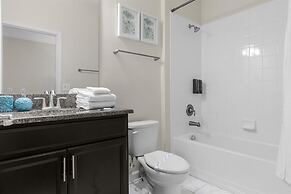 Champions Gate Oasis: Private Pool & Arcade Fun! 6 Bedroom Villa by Re