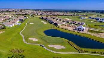 Champions Gate Oasis: Private Pool & Arcade Fun! 6 Bedroom Villa by Re