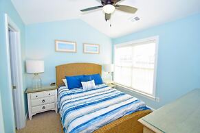 Bella Mar C 4 Bedroom Townhouse by RedAwning