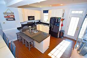 Bella Mar C 4 Bedroom Townhouse by RedAwning